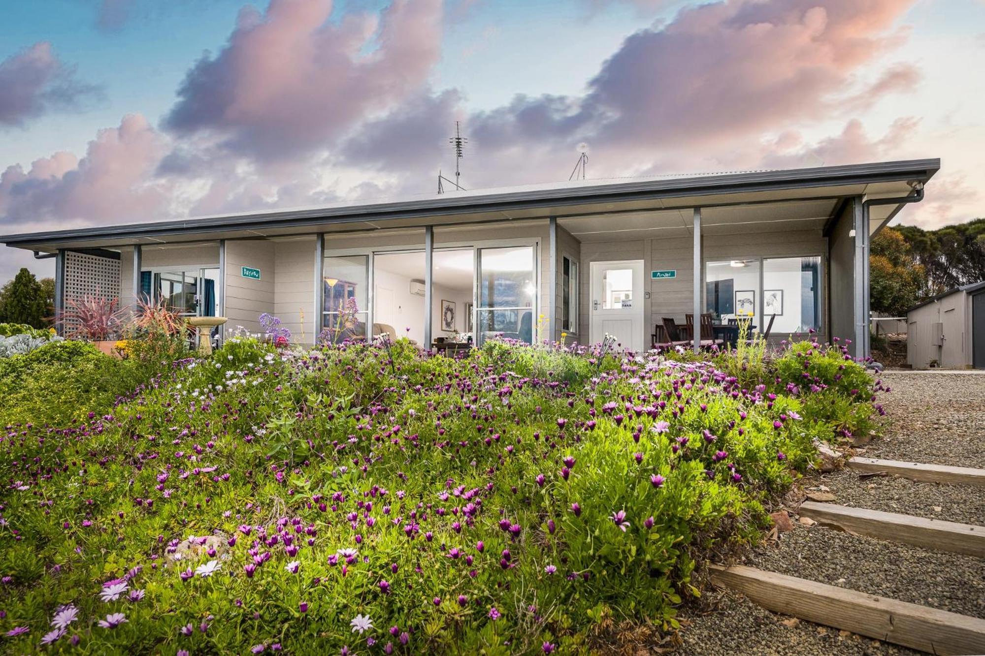 Emu Bay Holiday Homes Buitenkant foto